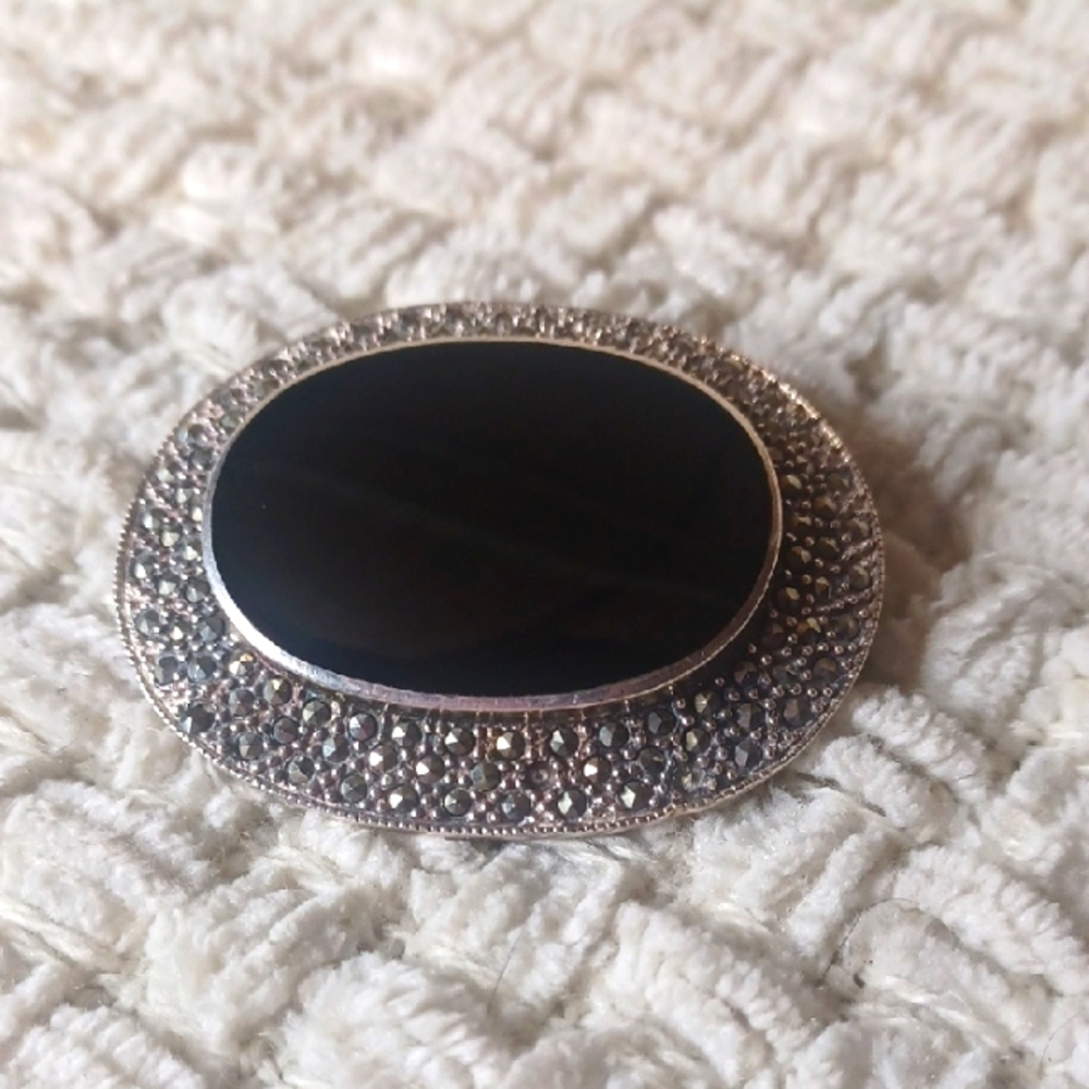 Sterling Onyx Brooch